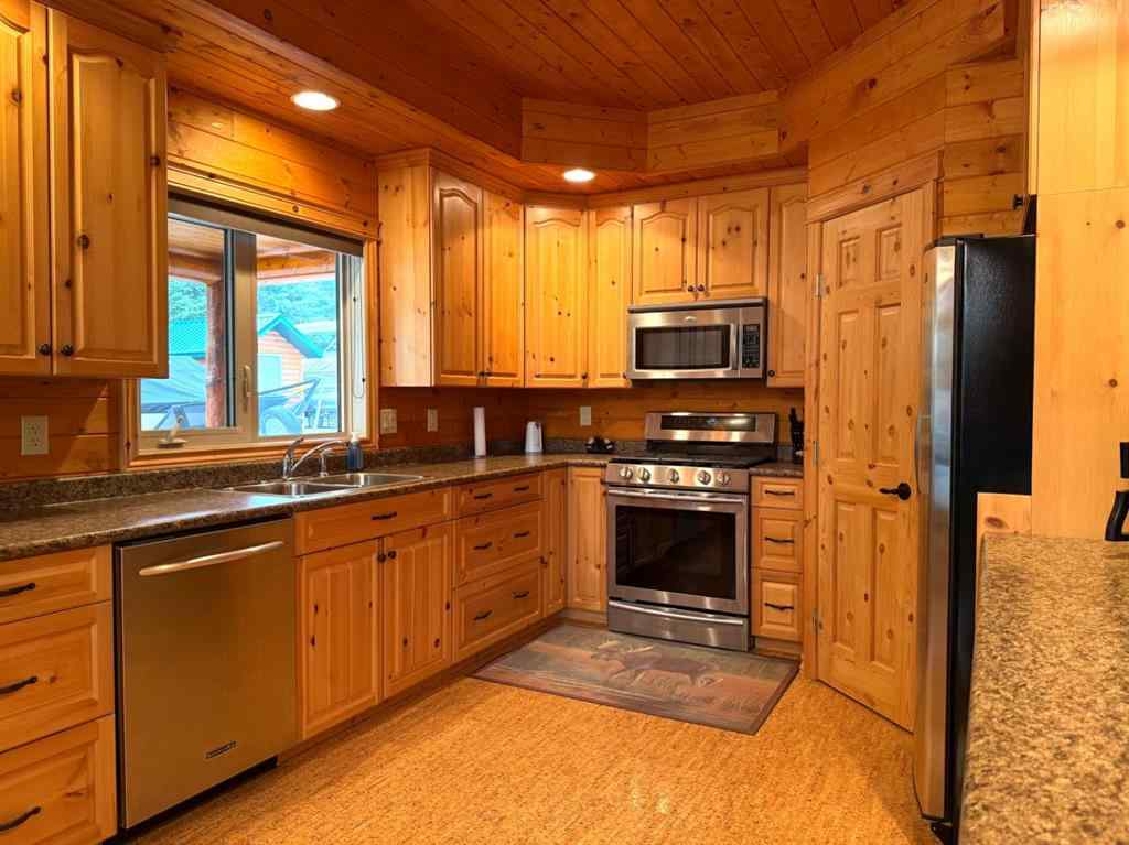 MLS® A2248154 - 115 Deerland Road  in NONE Lac Des Iles, Residential