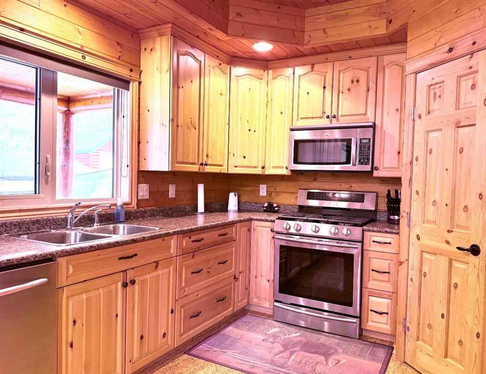 MLS® A2248154 - 115 Deerland Road  in NONE Lac Des Iles, Residential
