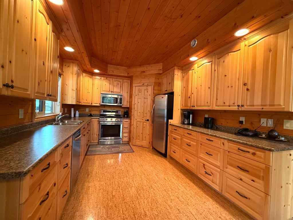 MLS® A2248154 - 115 Deerland Road  in NONE Lac Des Iles, Residential