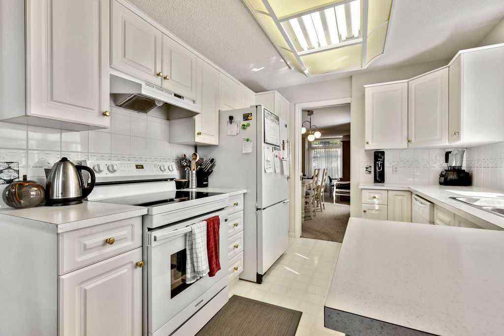 MLS® A2248155 - 145 Sierra Morena Green SW in Signal Hill Calgary, Residential