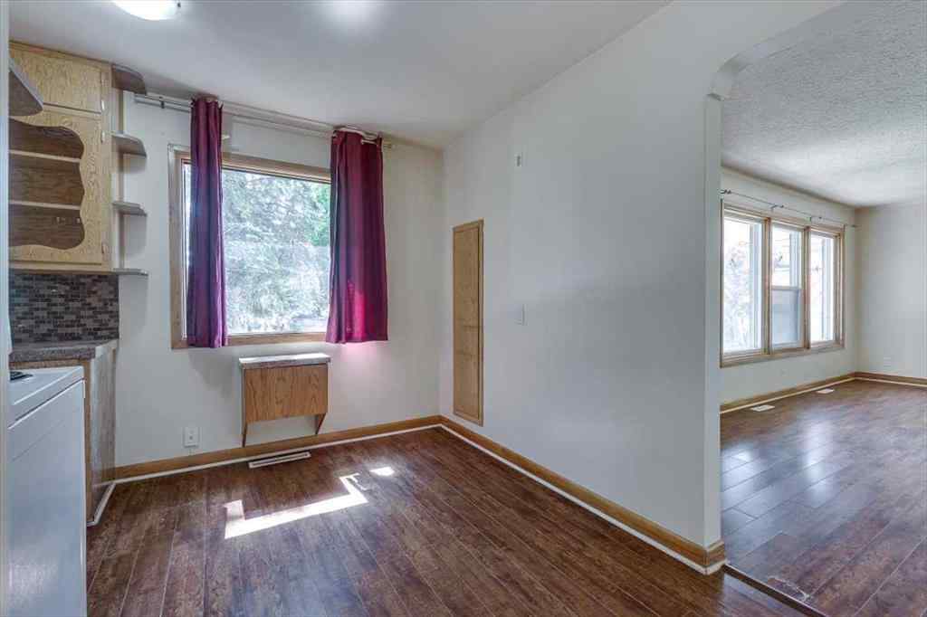 MLS® A2248160 - 4018 47 Street  in Grandview Red Deer, Residential