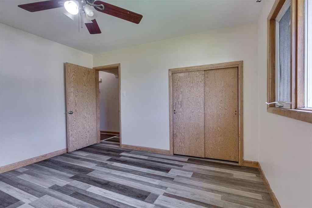 MLS® A2248160 - 4018 47 Street  in Grandview Red Deer, Residential