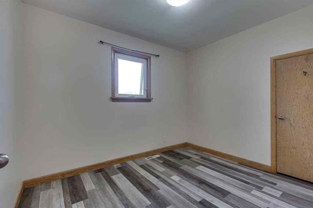 MLS® A2248160 - 4018 47 Street  in Grandview Red Deer, Residential