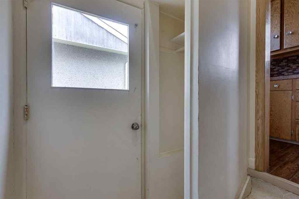 MLS® A2248160 - 4018 47 Street  in Grandview Red Deer, Residential