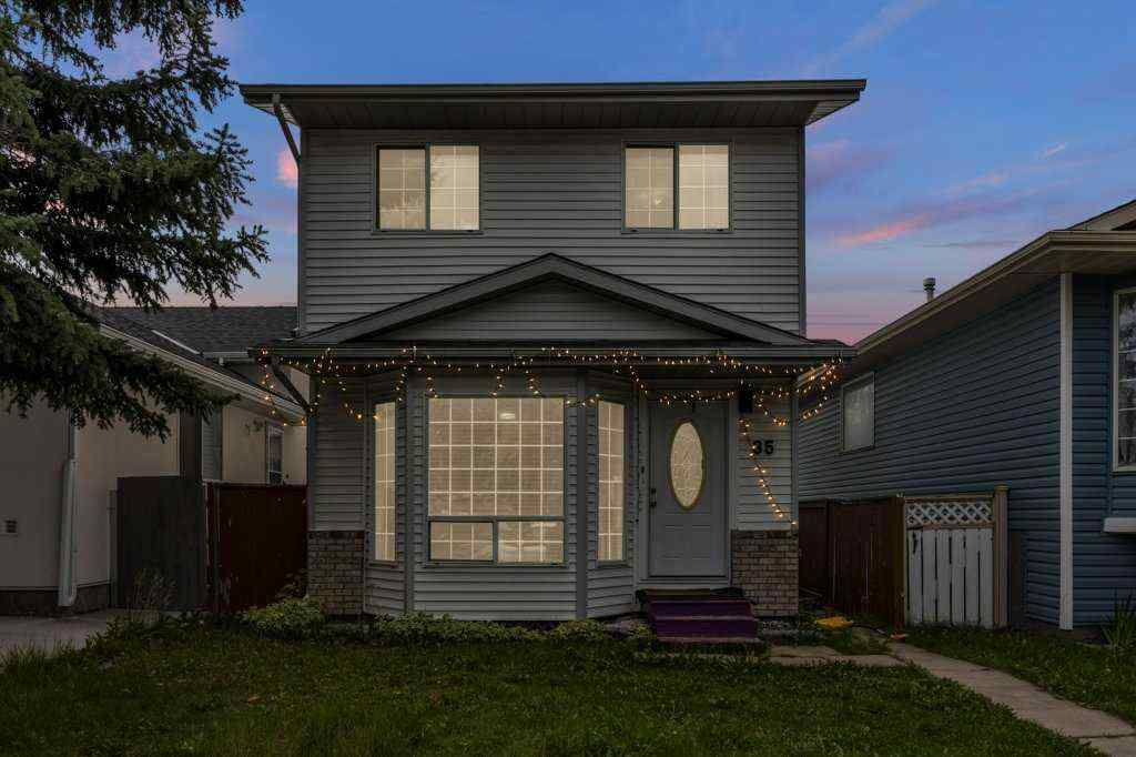 MLS® A2248164 - 35 Martinwood Way NE in Martindale Calgary, Residential