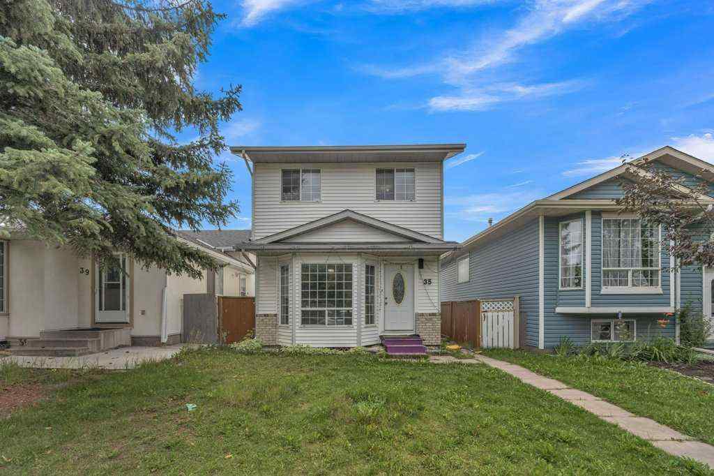 MLS® A2248164 - 35 Martinwood Way NE in Martindale Calgary, Residential