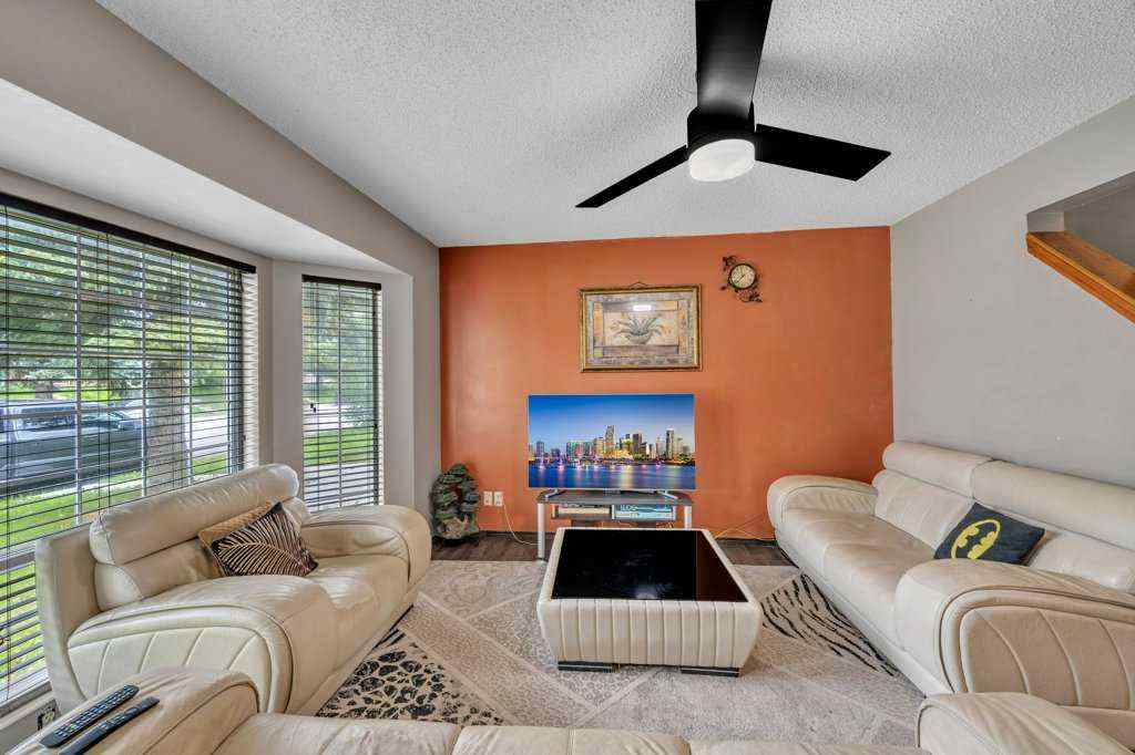 MLS® A2248164 - 35 Martinwood Way NE in Martindale Calgary, Residential