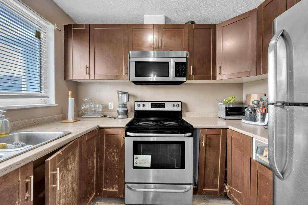 MLS® A2248164 - 35 Martinwood Way NE in Martindale Calgary, Residential