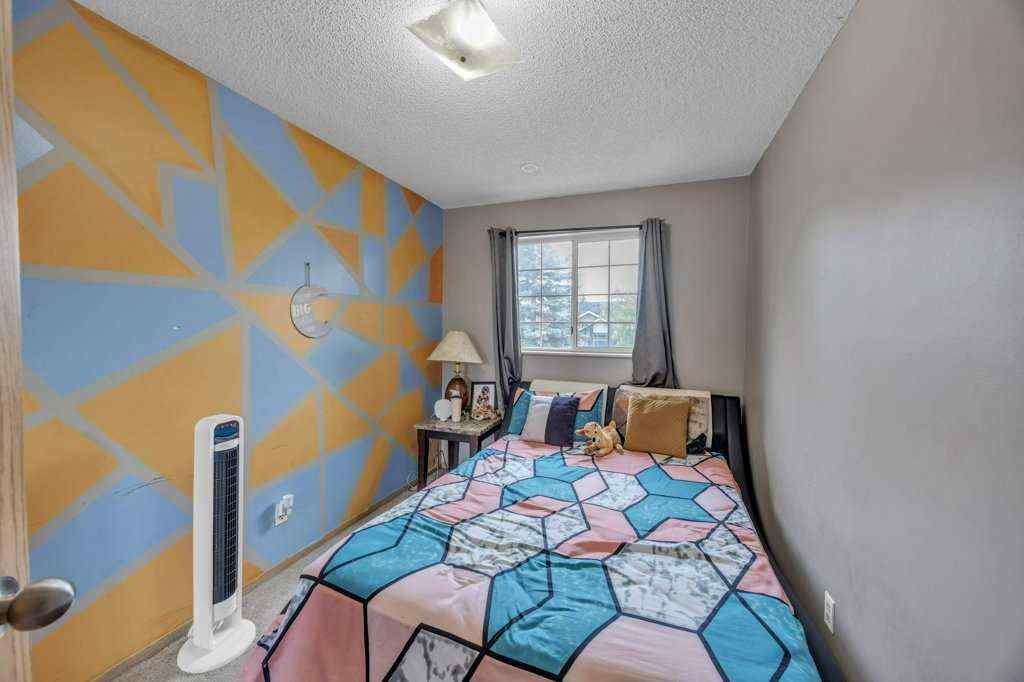 MLS® A2248164 - 35 Martinwood Way NE in Martindale Calgary, Residential