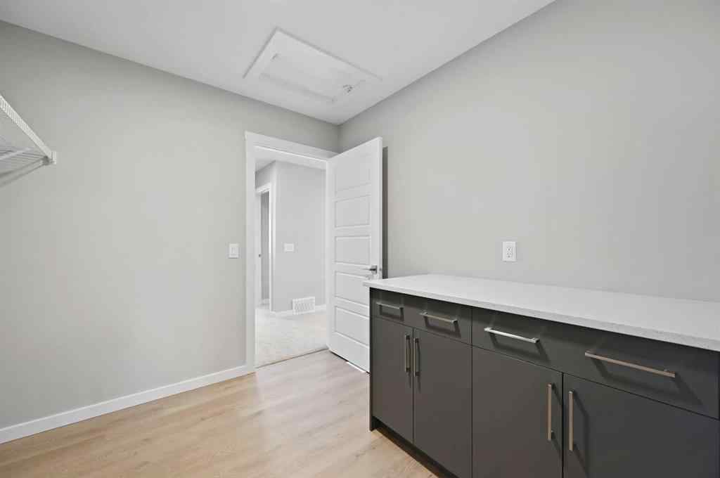 MLS® A2248165 - 7 Heritage Link  in NONE Cochrane, Residential
