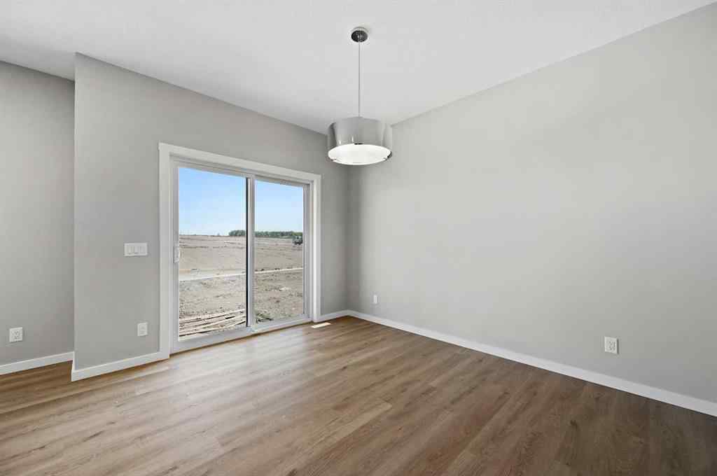 MLS® A2248165 - 7 Heritage Link  in NONE Cochrane, Residential