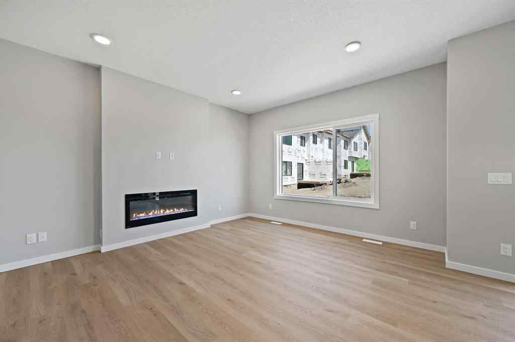 MLS® A2248165 - 7 Heritage Link  in NONE Cochrane, Residential