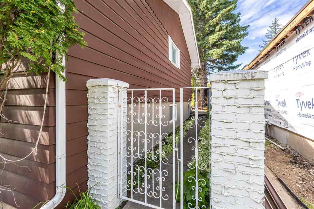 MLS® A2248167 - 3151 Upper Place NW in University Heights Calgary, Residential