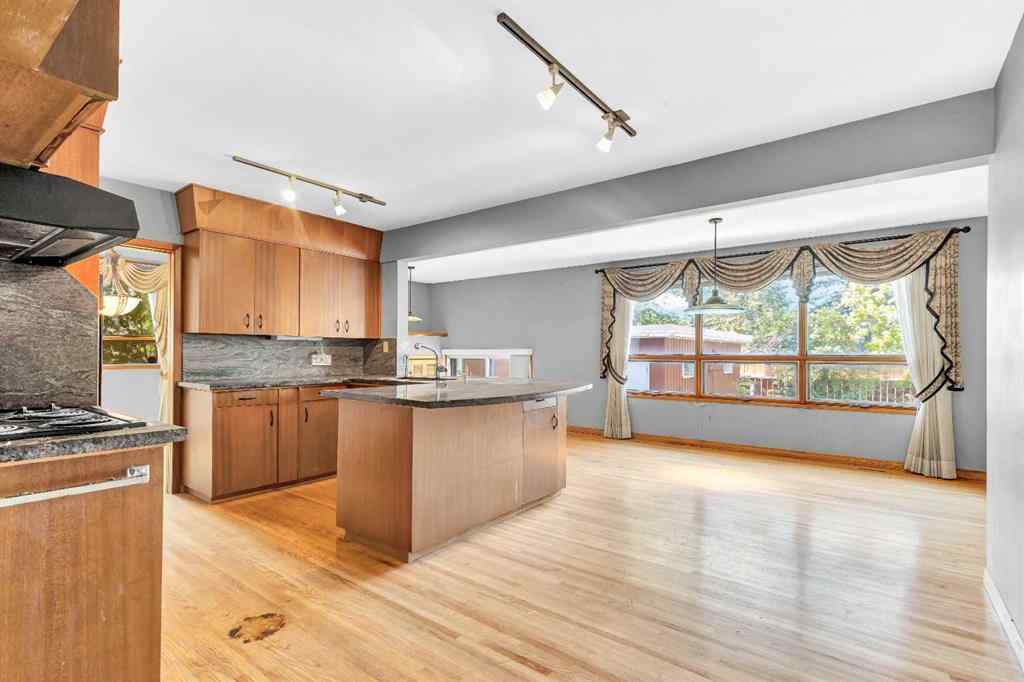 MLS® A2248167 - 3151 Upper Place NW in University Heights Calgary, Residential