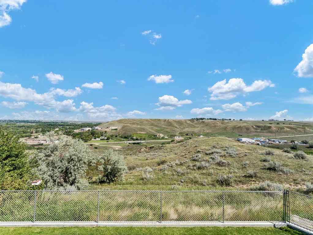 MLS® A2248177 - 42 Cook Court SE in Crestwood-Norwood Medicine Hat, Residential