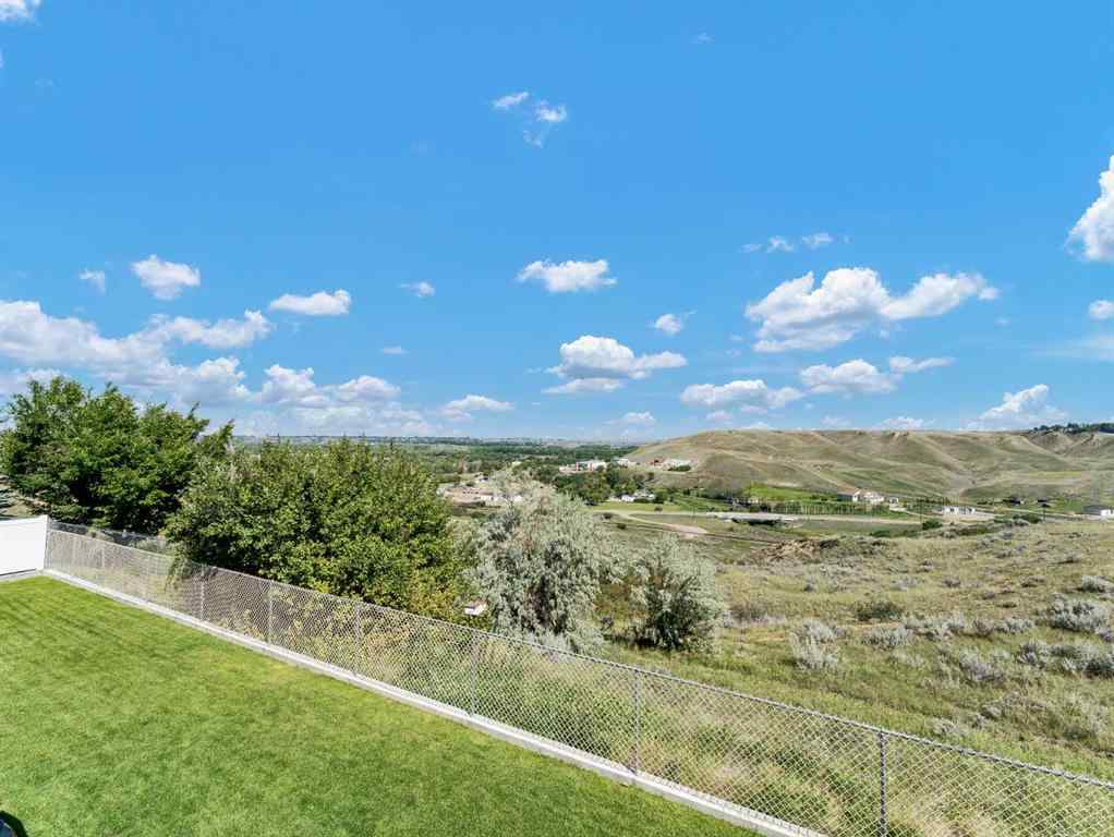 MLS® A2248177 - 42 Cook Court SE in Crestwood-Norwood Medicine Hat, Residential