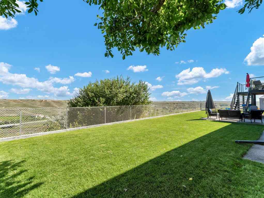 MLS® A2248177 - 42 Cook Court SE in Crestwood-Norwood Medicine Hat, Residential