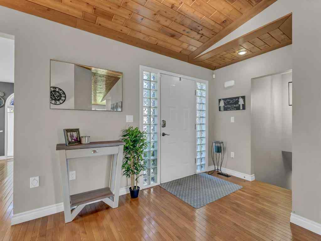 MLS® A2248177 - 42 Cook Court SE in Crestwood-Norwood Medicine Hat, Residential