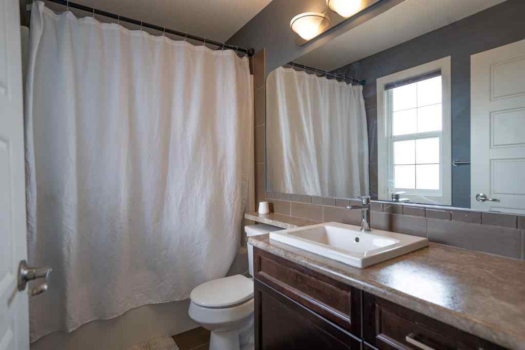 MLS® A2248193 - 3307 52nd Street  in Creekview Camrose, Residential