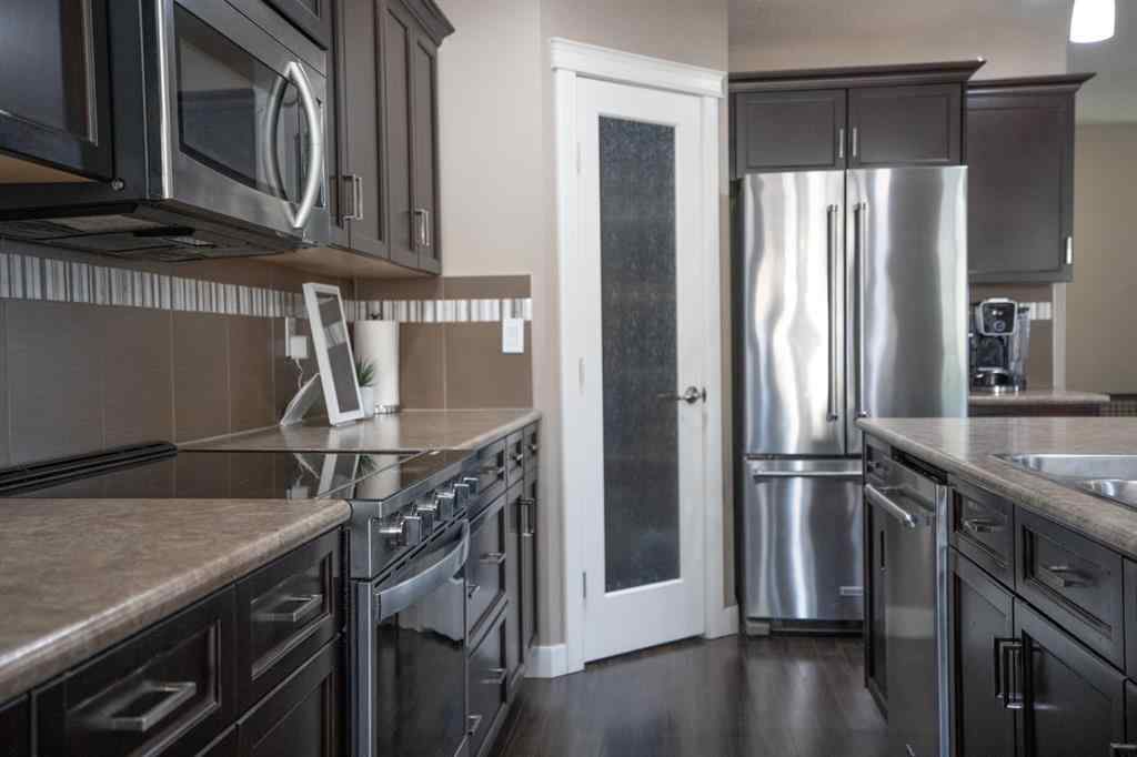 MLS® A2248193 - 3307 52nd Street  in Creekview Camrose, Residential