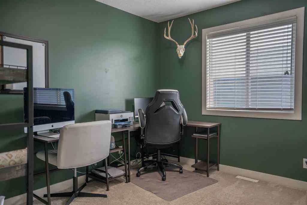 MLS® A2248193 - 3307 52nd Street  in Creekview Camrose, Residential