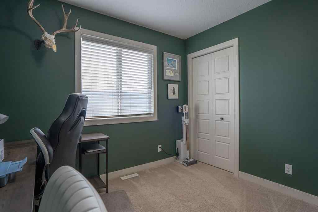 MLS® A2248193 - 3307 52nd Street  in Creekview Camrose, Residential