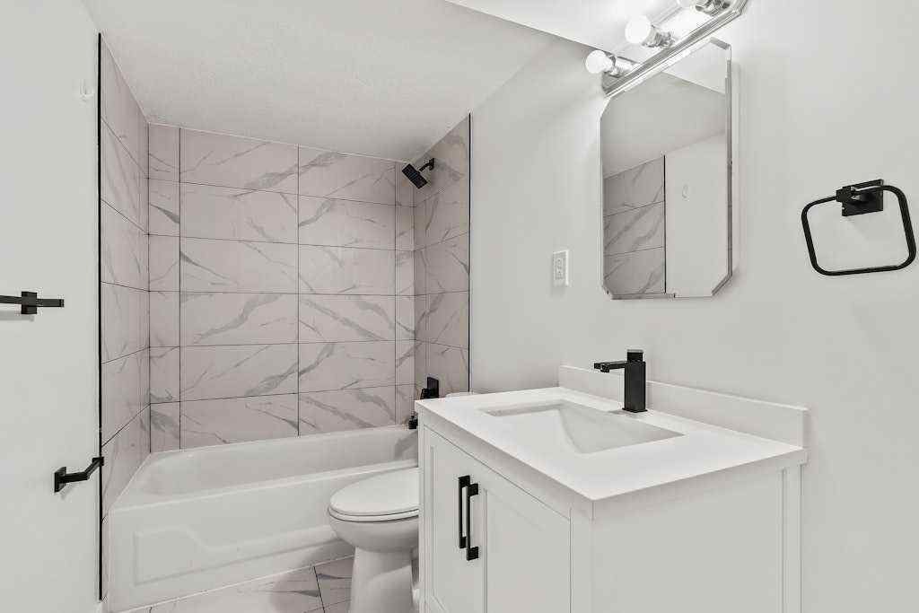 MLS® A2248194 - 856 Rundlecairn Way NE in Rundle Calgary, Residential