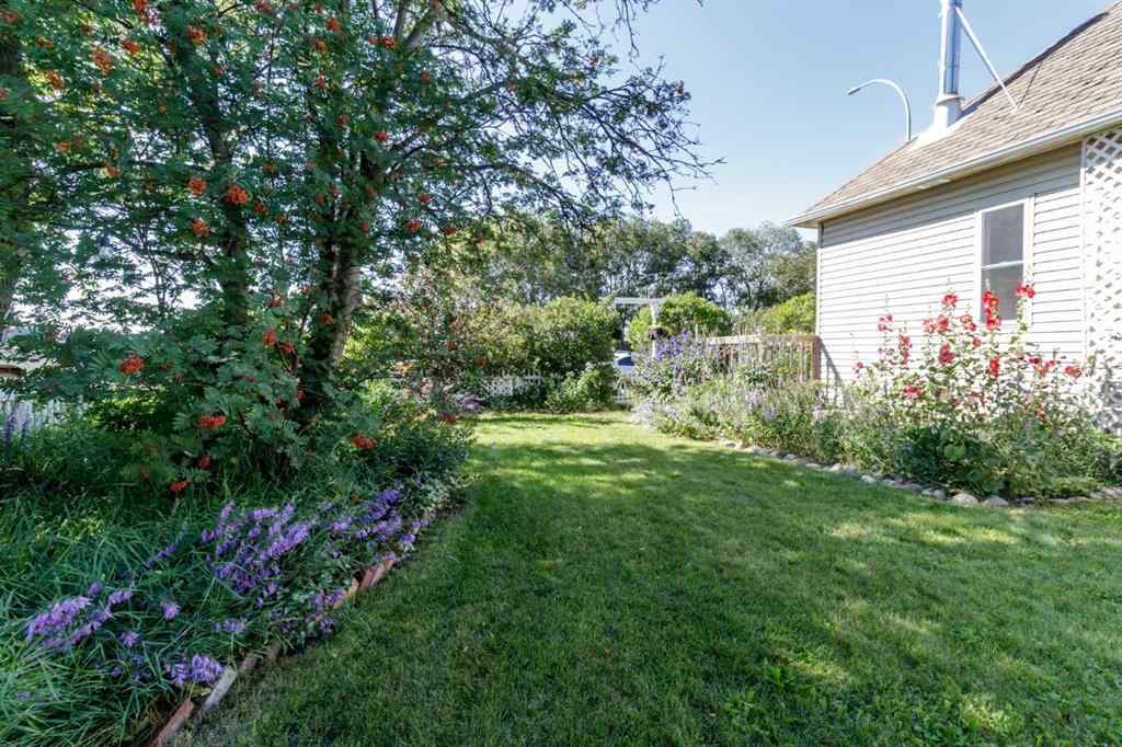 MLS® A2248198 - 1321 Flemming Avenue  in Park Place Penhold, Residential