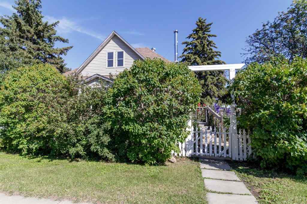 MLS® A2248198 - 1321 Flemming Avenue  in Park Place Penhold, Residential