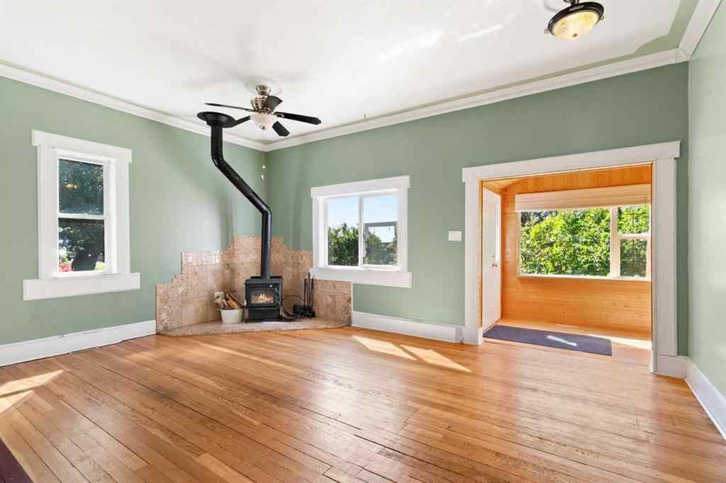 MLS® A2248198 - 1321 Flemming Avenue  in Park Place Penhold, Residential