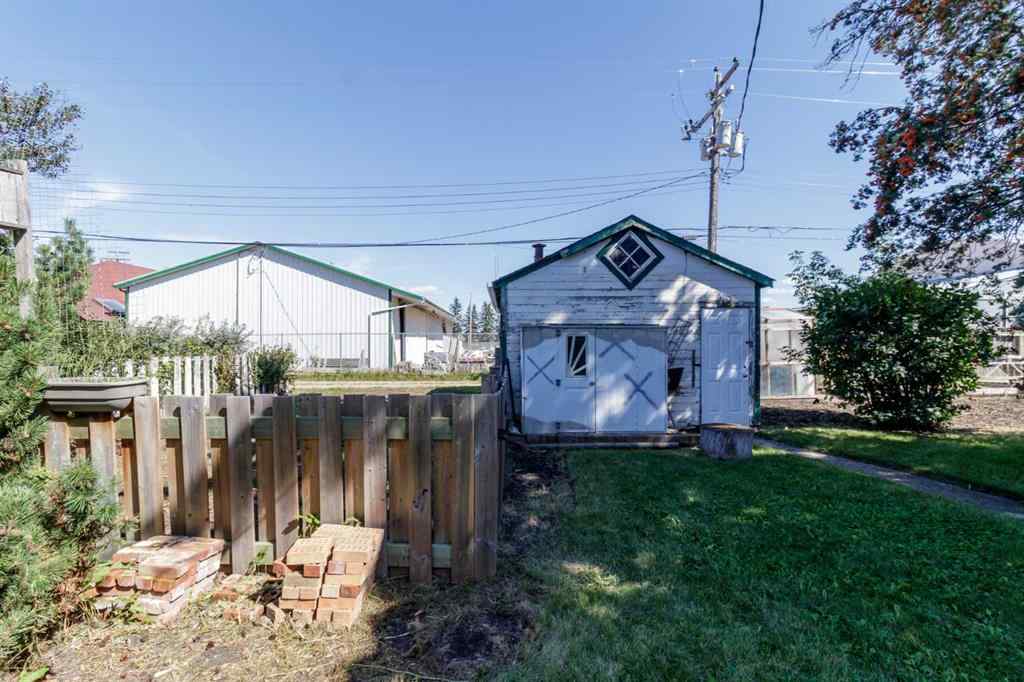 MLS® A2248198 - 1321 Flemming Avenue  in Park Place Penhold, Residential