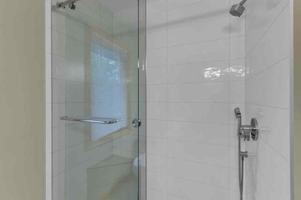 MLS® A2248202 - 1213 20 Street NW in Hounsfield Heights/Briar Hill Calgary, Residential