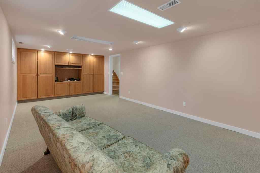 MLS® A2248202 - 1213 20 Street NW in Hounsfield Heights/Briar Hill Calgary, Residential