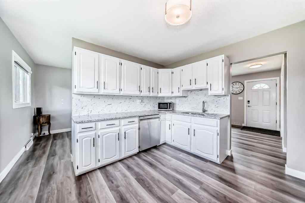 MLS® A2248206 - 7515 5 Street SW in Kingsland Calgary, Residential