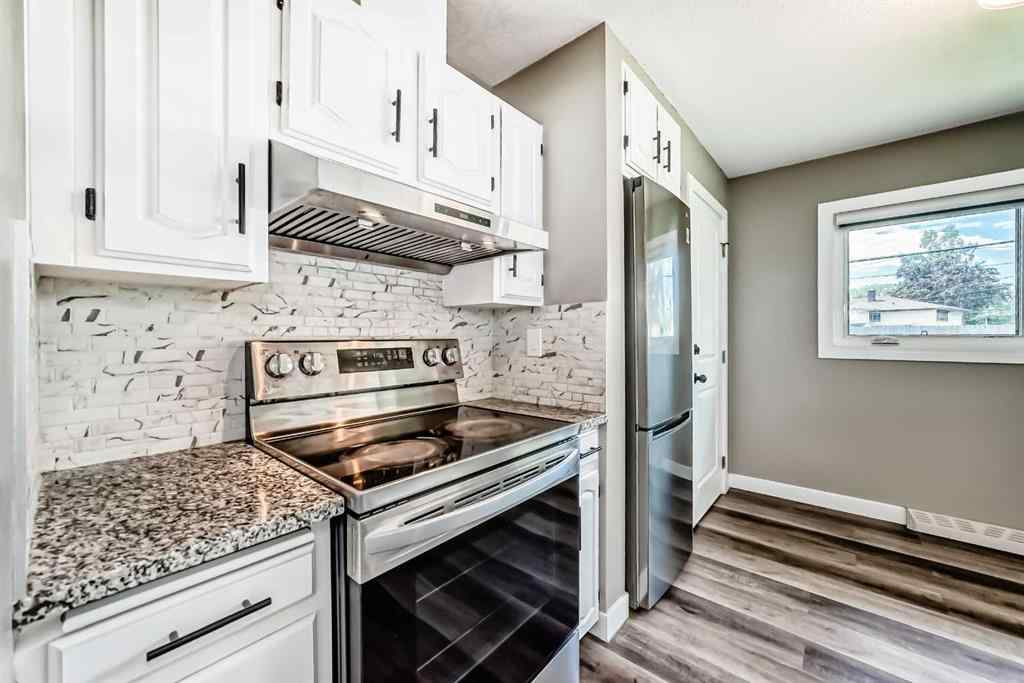 MLS® A2248206 - 7515 5 Street SW in Kingsland Calgary, Residential