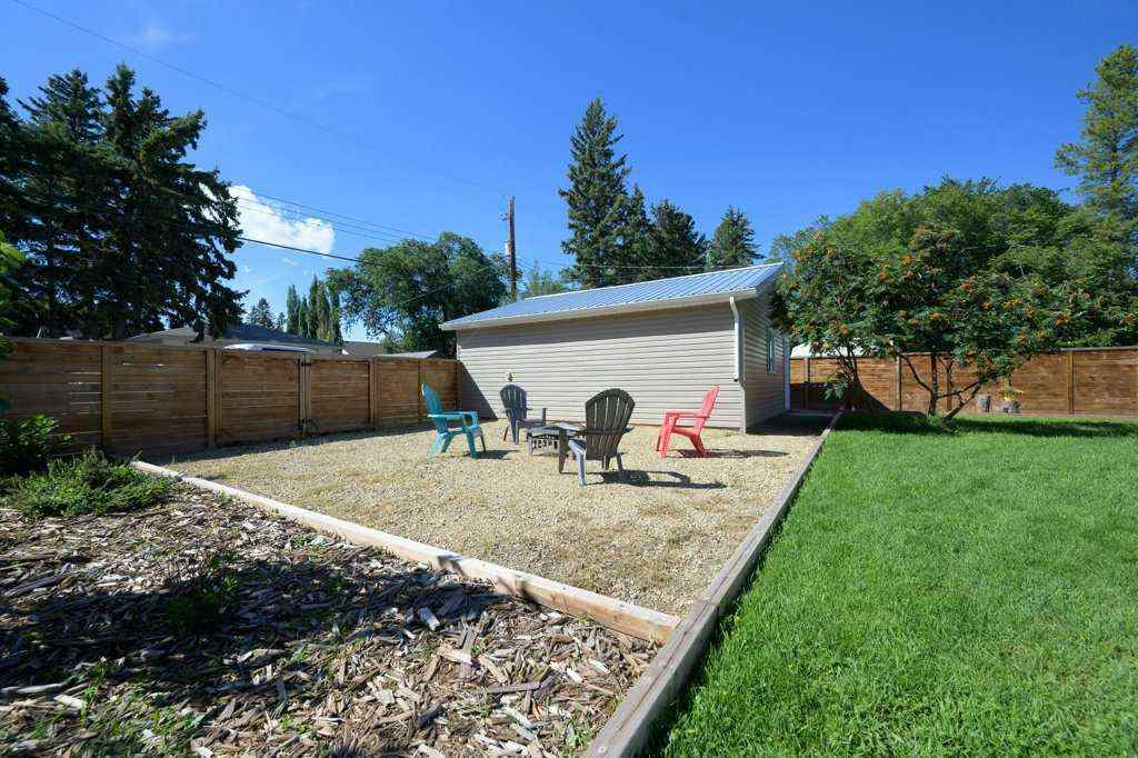MLS® A2248210 - 5238 52 Street  in Downtown Lacombe Lacombe, Residential
