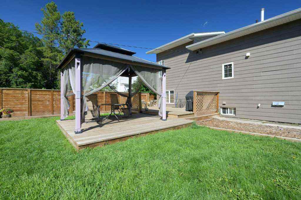 MLS® A2248210 - 5238 52 Street  in Downtown Lacombe Lacombe, Residential