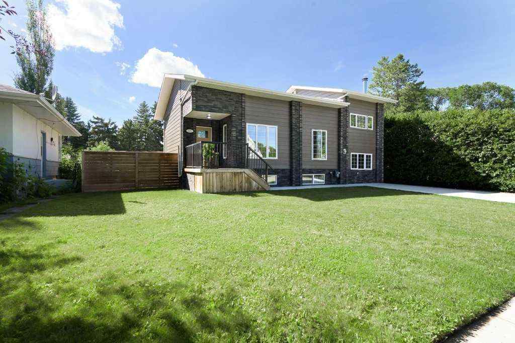 MLS® A2248210 - 5238 52 Street  in Downtown Lacombe Lacombe, Residential