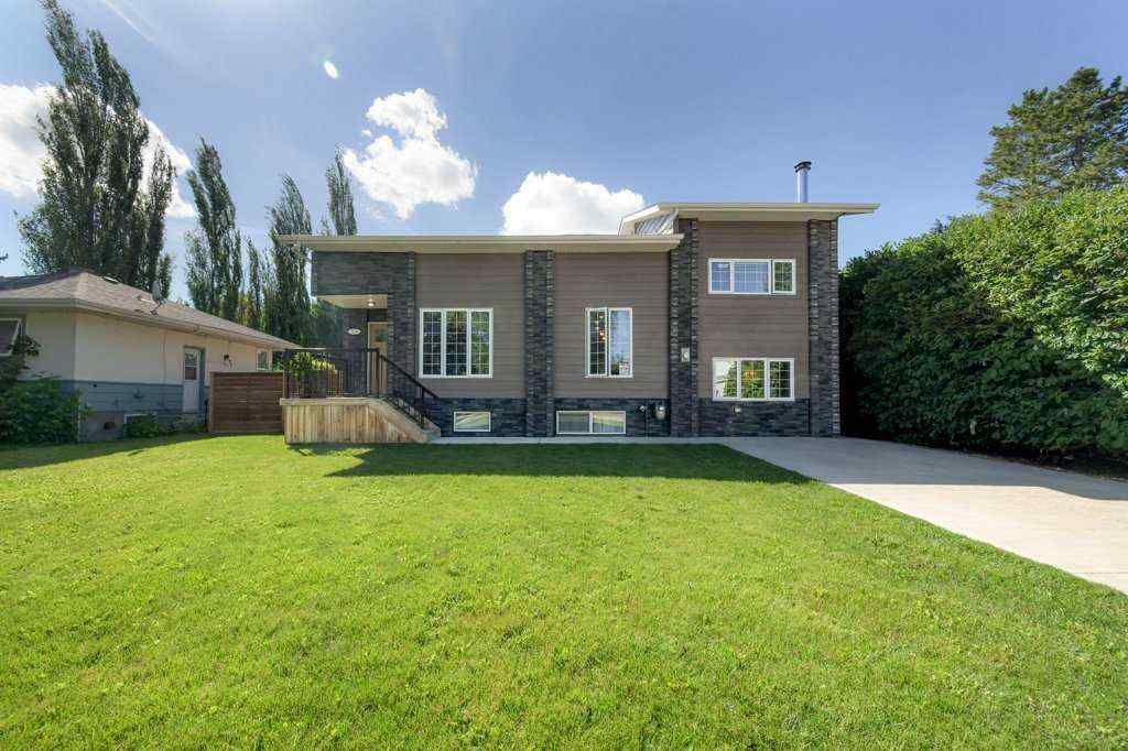 MLS® A2248210 - 5238 52 Street  in Downtown Lacombe Lacombe, Residential