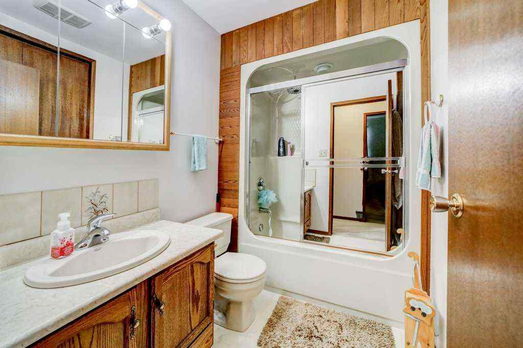 MLS® A2248220 - 615 19 Street N in Westminster Lethbridge, Residential