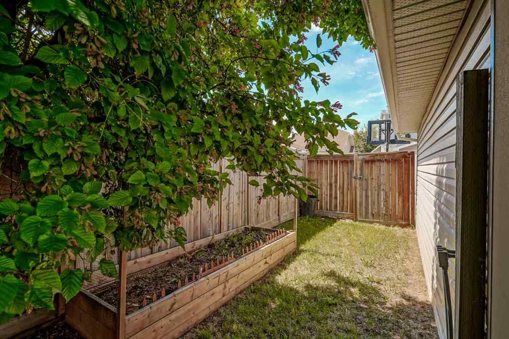 MLS® A2248222 - 260 Chaparral Ridge Circle SE in Chaparral Calgary, Residential