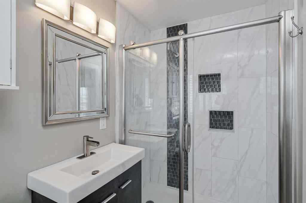 MLS® A2248222 - 260 Chaparral Ridge Circle SE in Chaparral Calgary, Residential