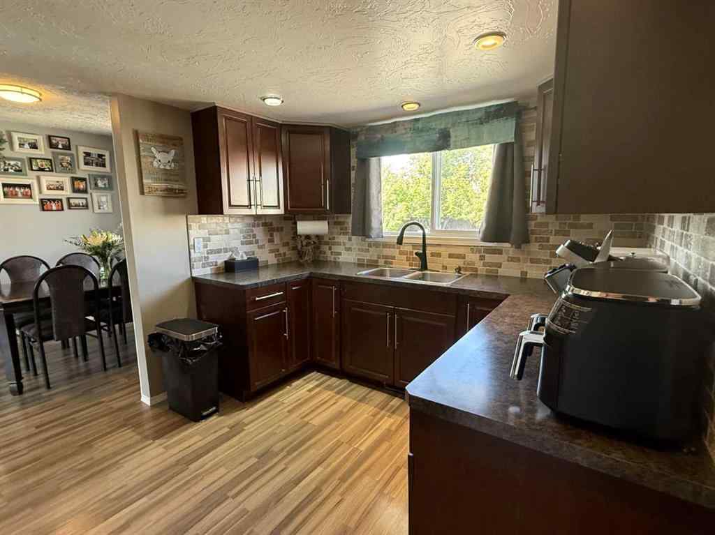 MLS® A2248228 - 512 1 Avenue W in NONE Hanna, Residential
