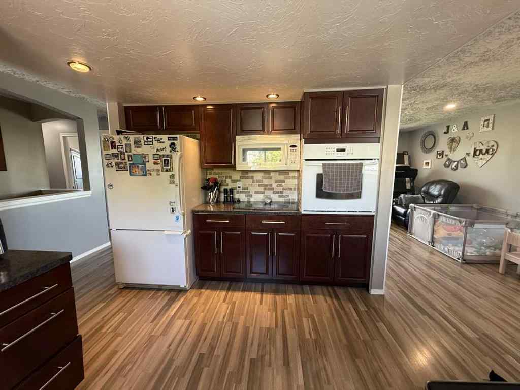 MLS® A2248228 - 512 1 Avenue W in NONE Hanna, Residential