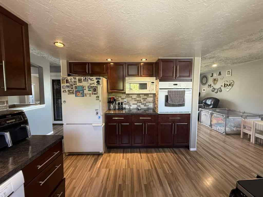 MLS® A2248228 - 512 1 Avenue W in NONE Hanna, Residential