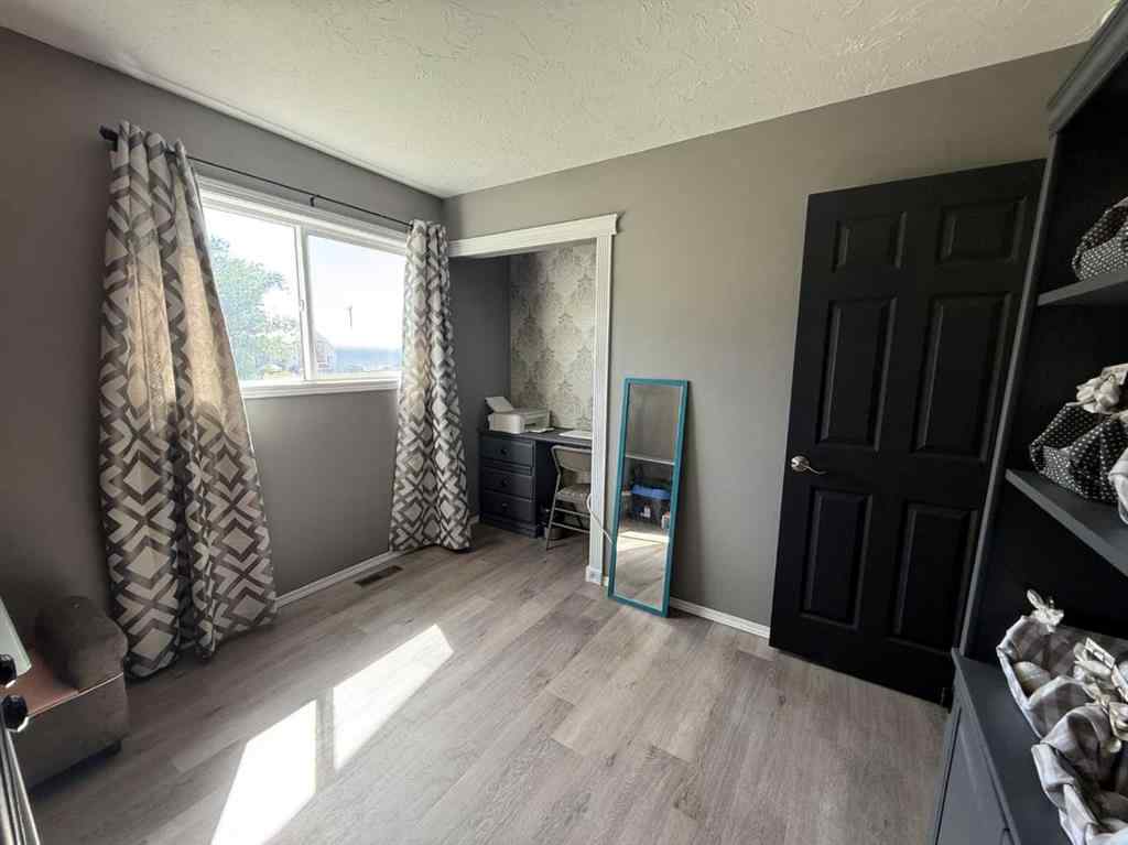 MLS® A2248228 - 512 1 Avenue W in NONE Hanna, Residential