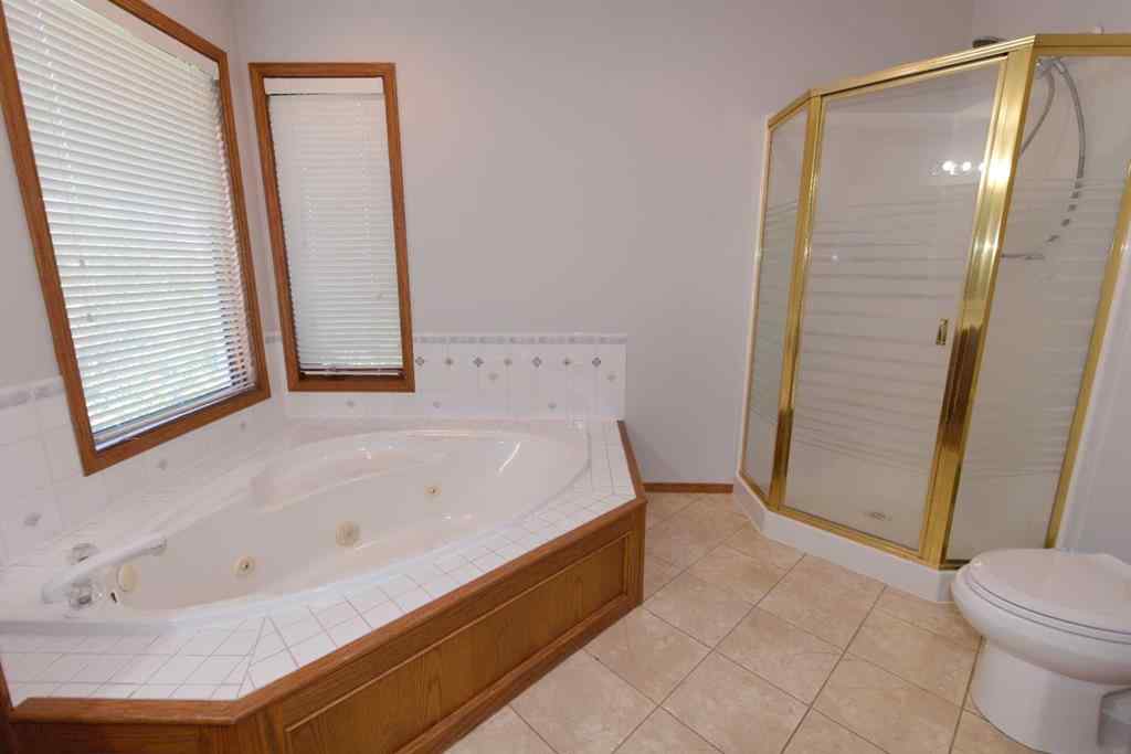 MLS® A2248230 - 35 Park Meadows Place SE in Southview-Park Meadows Medicine Hat, Residential