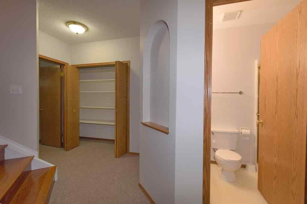 MLS® A2248230 - 35 Park Meadows Place SE in Southview-Park Meadows Medicine Hat, Residential