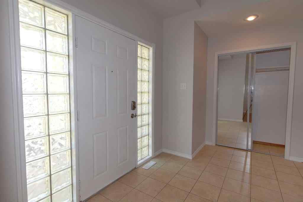 MLS® A2248230 - 35 Park Meadows Place SE in Southview-Park Meadows Medicine Hat, Residential
