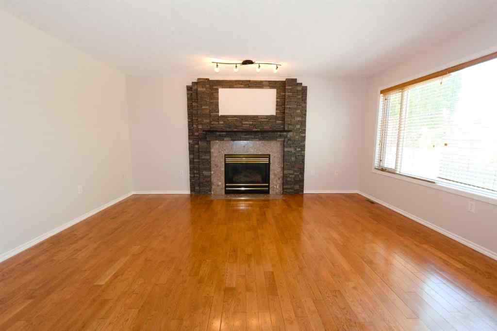 MLS® A2248230 - 35 Park Meadows Place SE in Southview-Park Meadows Medicine Hat, Residential